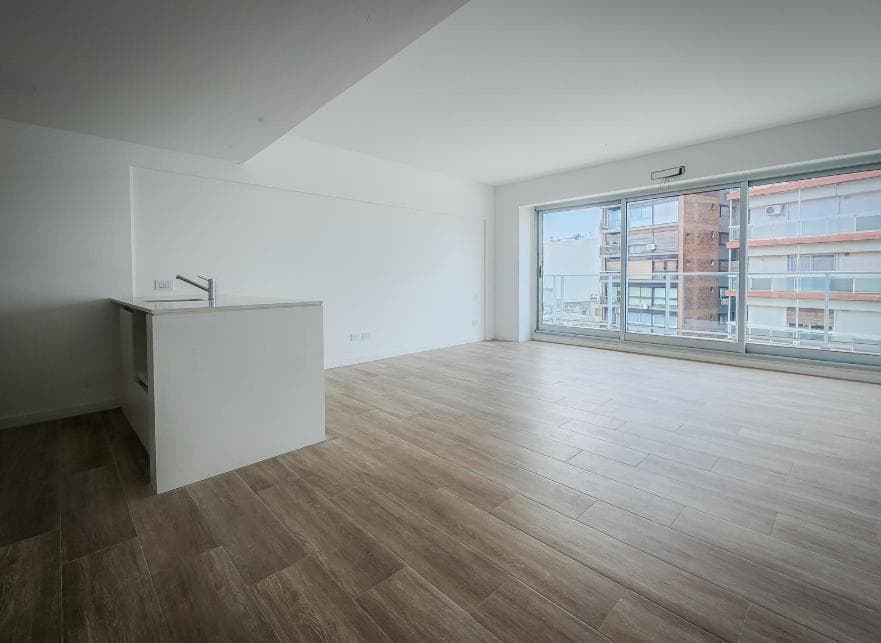 Brand-New Studio Apartment for Sale in Belgrano (Can Be Divided Into Two Units)