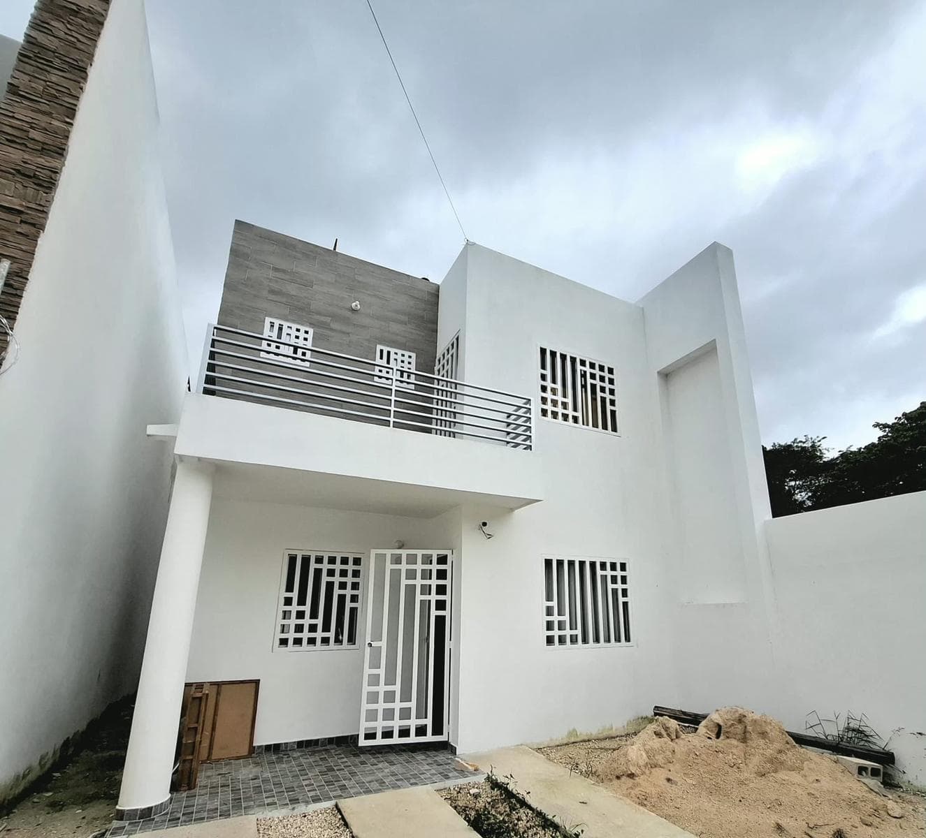 Three-Bedroom House for Sale in Col. Pedregal, Playa del Carmen