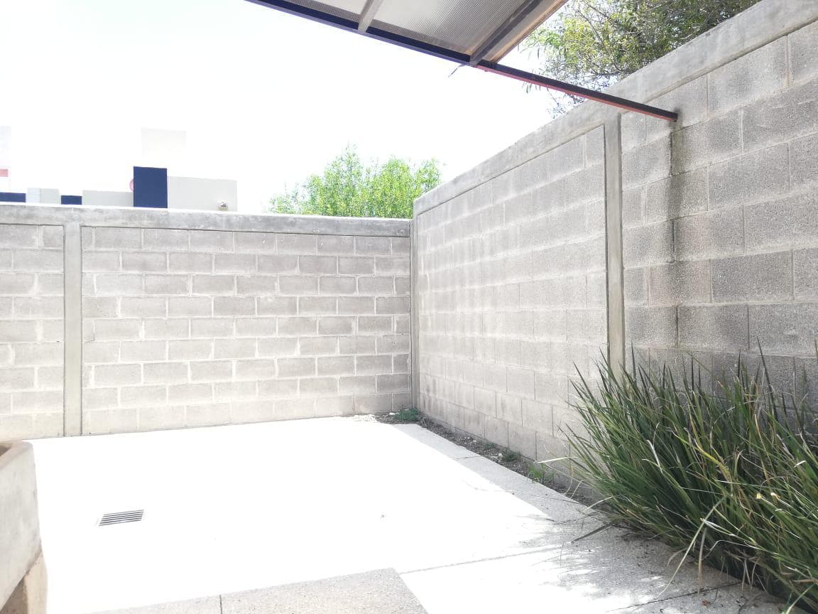 HOUSE FOR RENT IN RINCONES DEL MARQUES