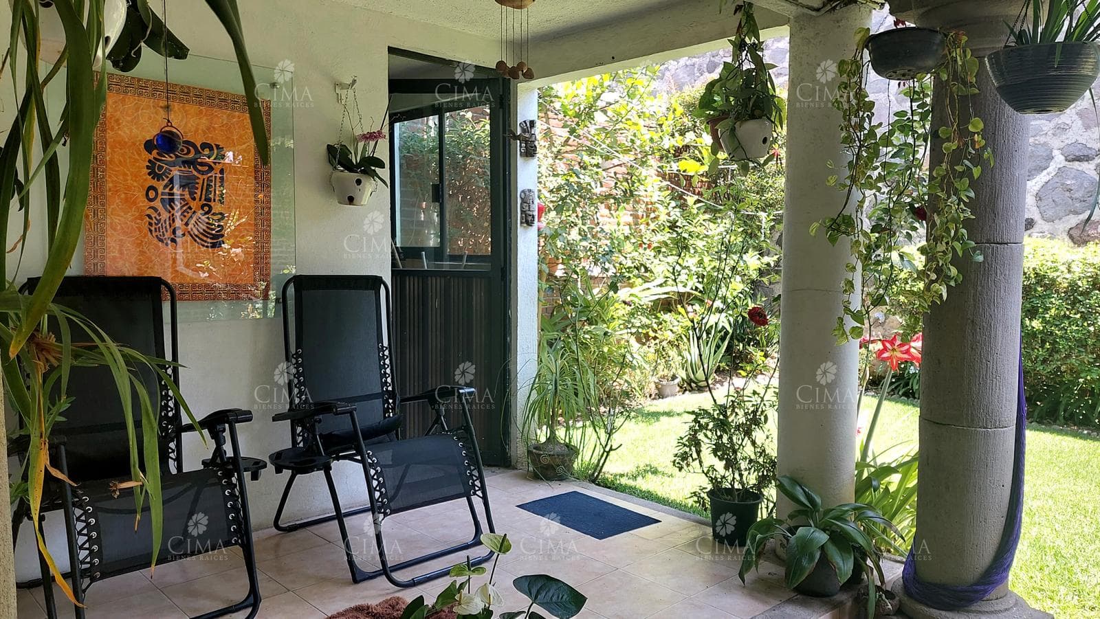 Renta casa en Fraccionamiento Lomas de Atzingo - R154