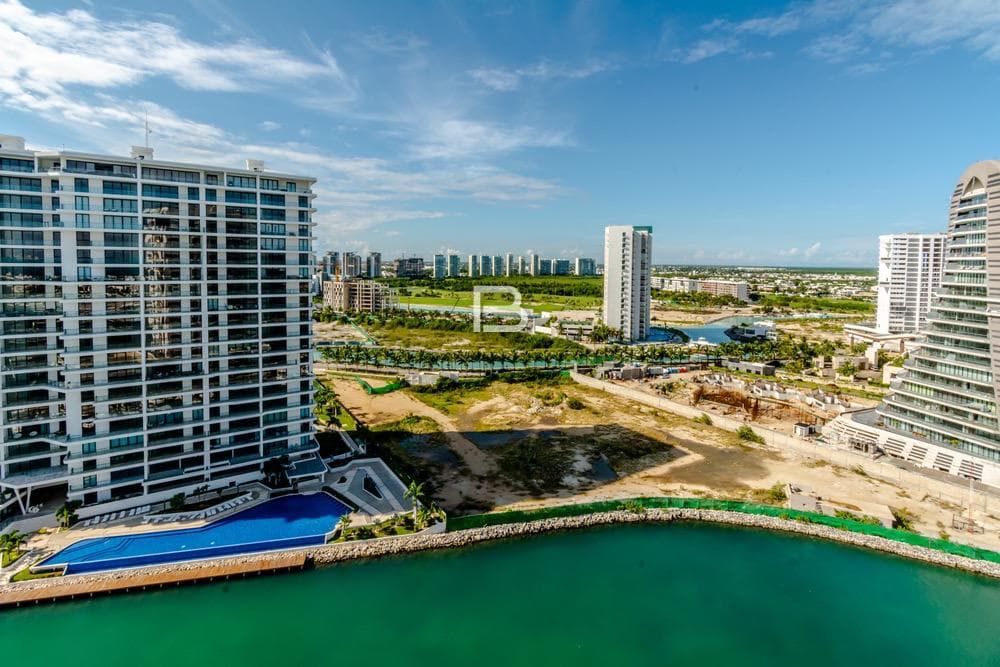 Marina Condos Puerto Cancún: Fully Furnished Apartment for Rent