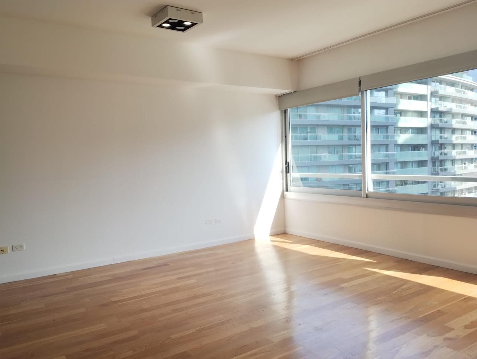 Monoambiente con cochera apto profesional en zencity Puerto Madero!!