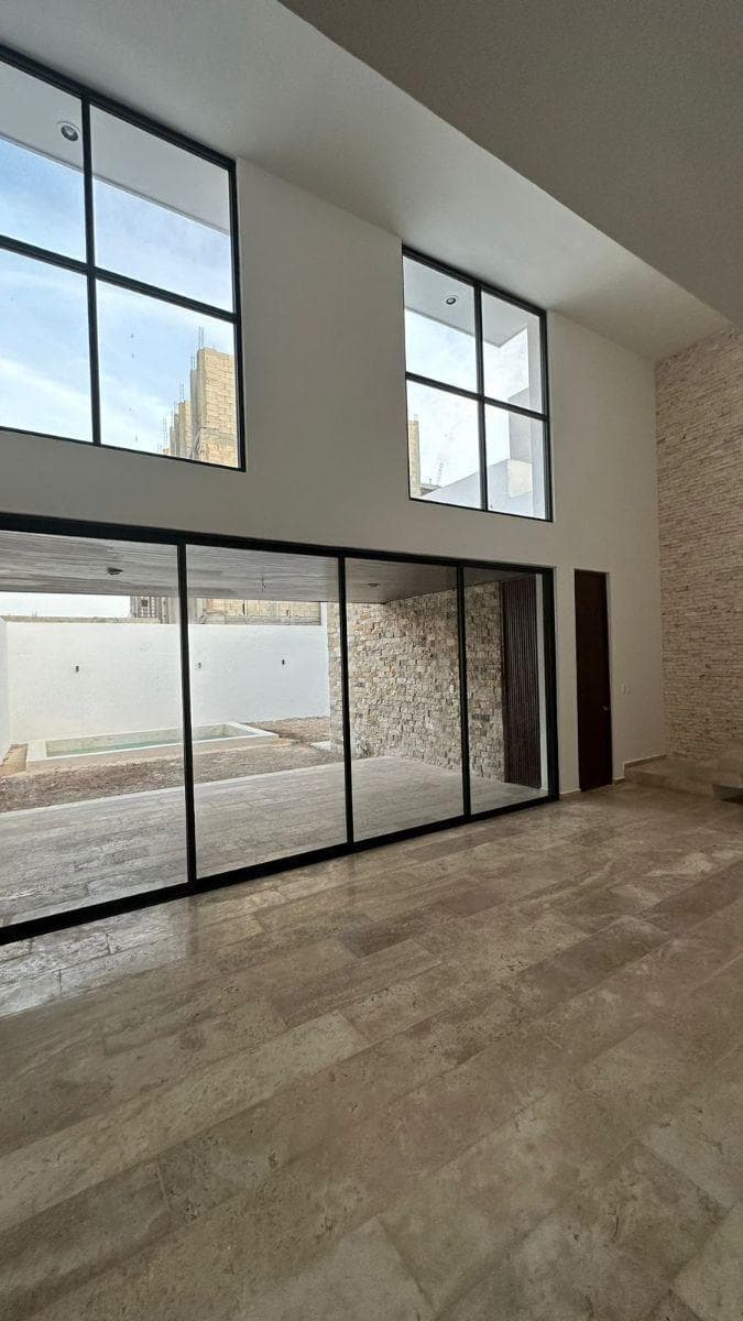 House in northern Mérida. Santa Gertrudis was packed
