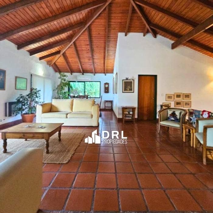 House for sale in Las Delicias
