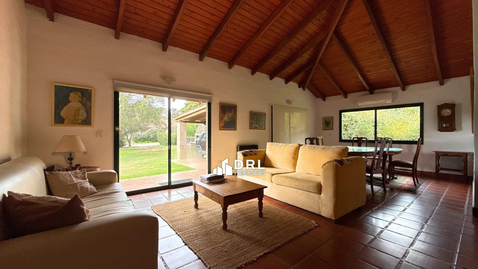House for sale in Las Delicias