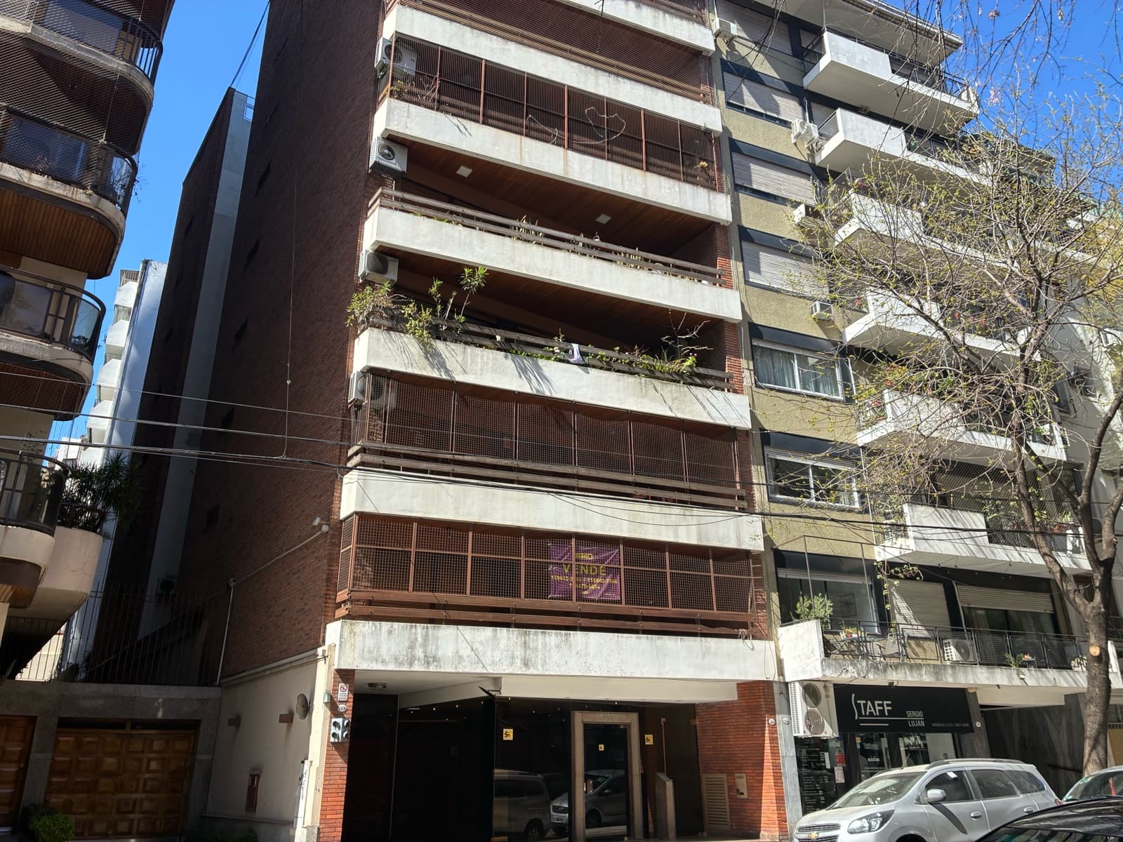 Excellent apartment for sale just steps from the Botanical Garden.