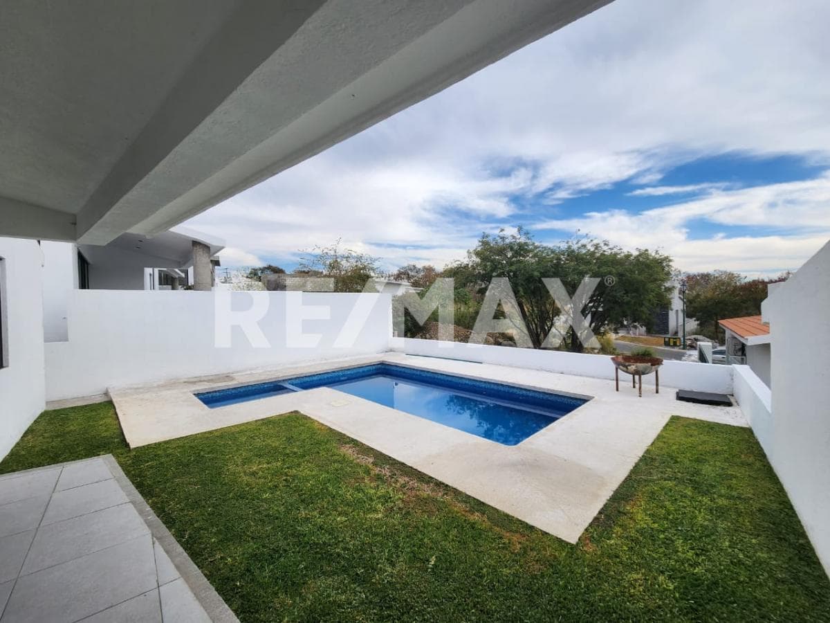 House for Sale in Morelos, Lomas de Cocoyoc Subdivision