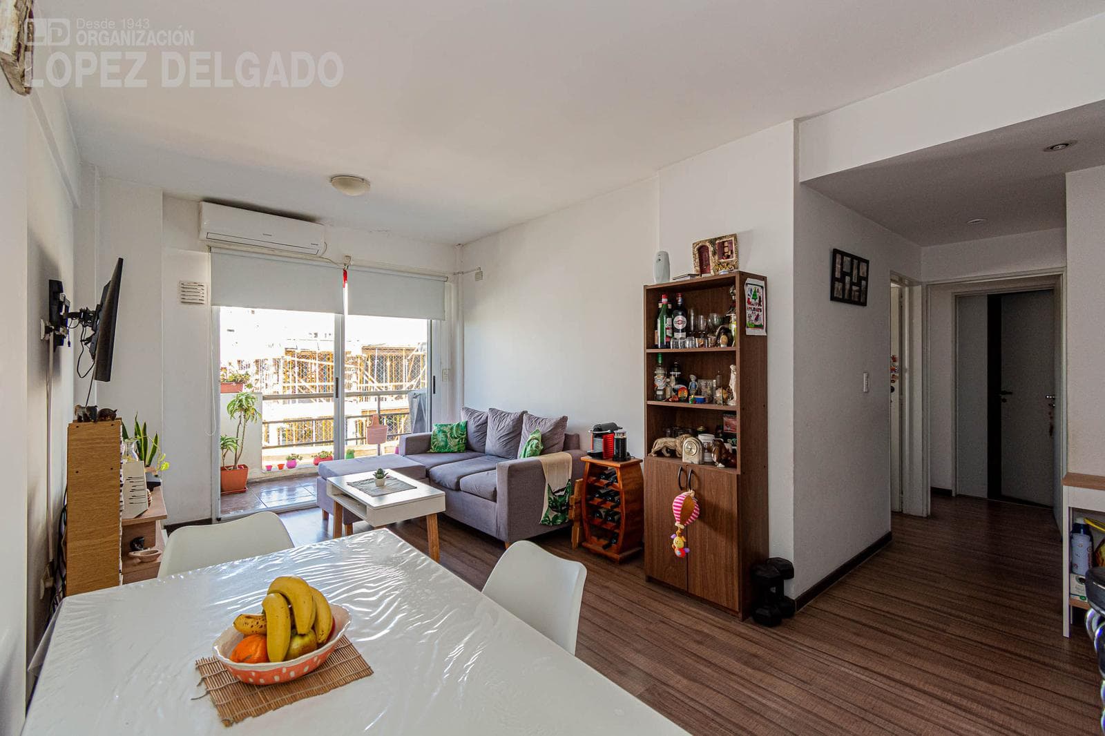 3-room apartment for sale with garage. Villa del Parque