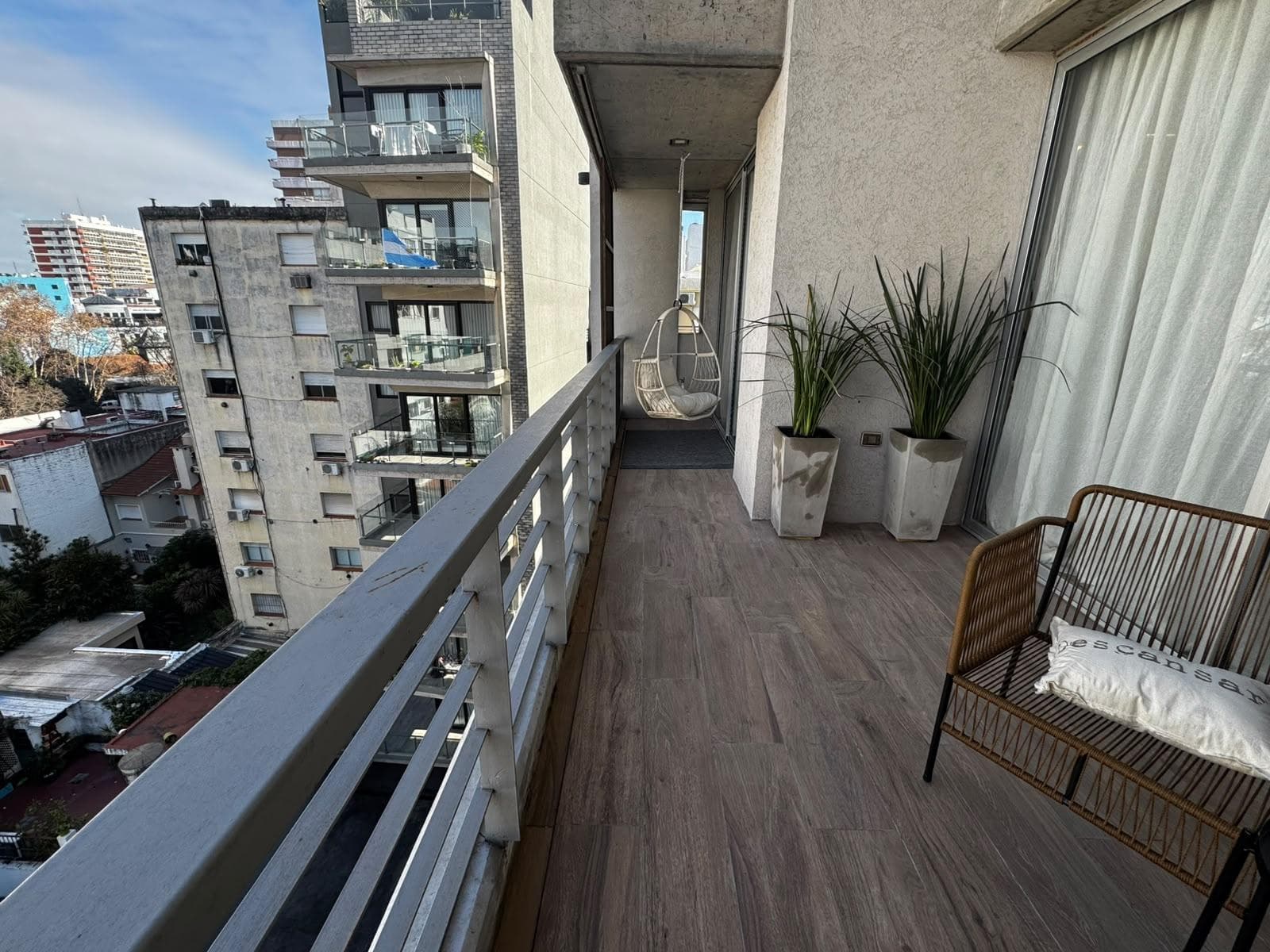 4-room duplex apartment for sale. Private terrace. Villa del Parque