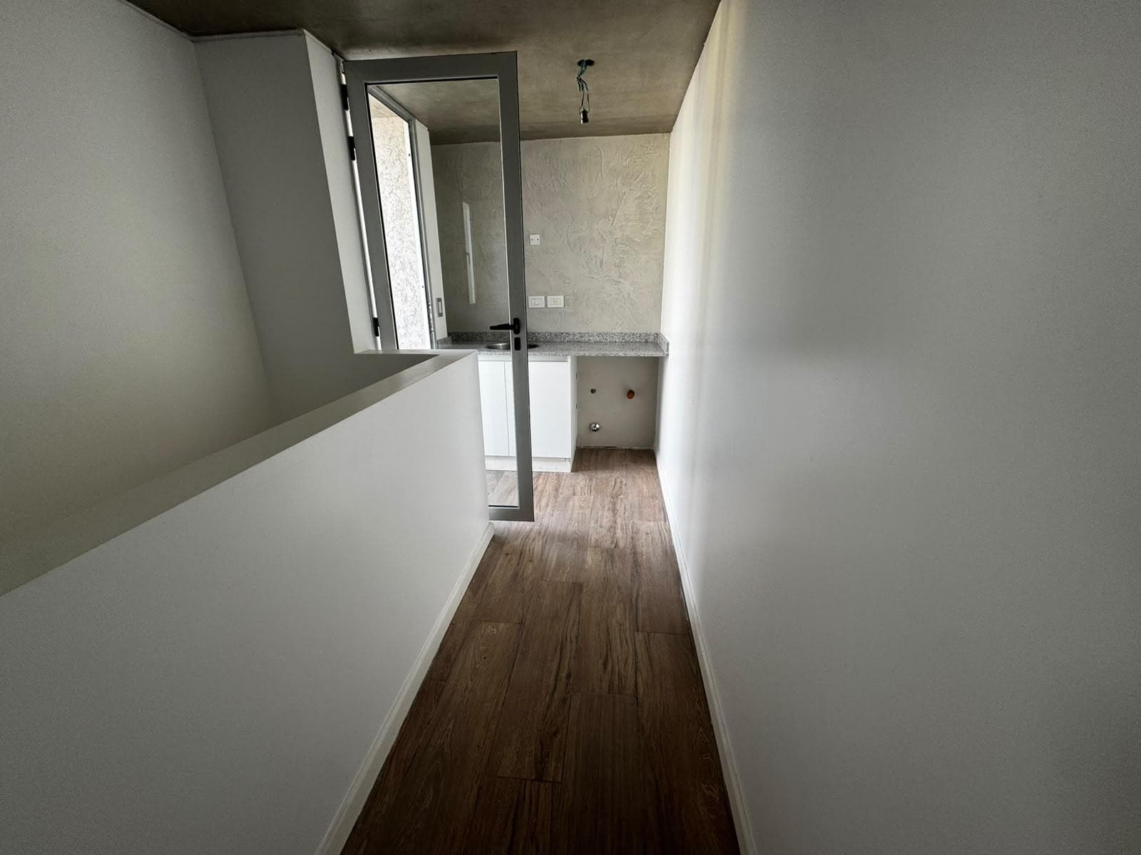 4-room duplex apartment for sale. Private terrace. Villa del Parque