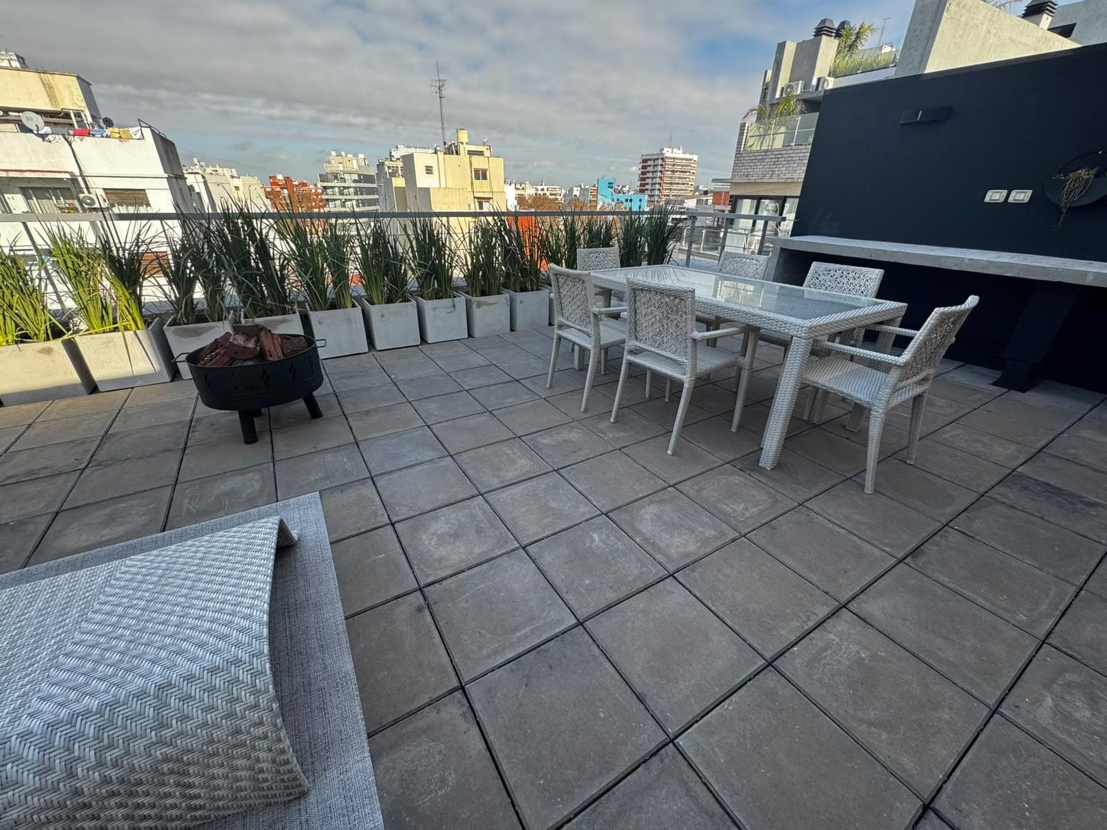 4-room duplex apartment for sale. Private terrace. Villa del Parque