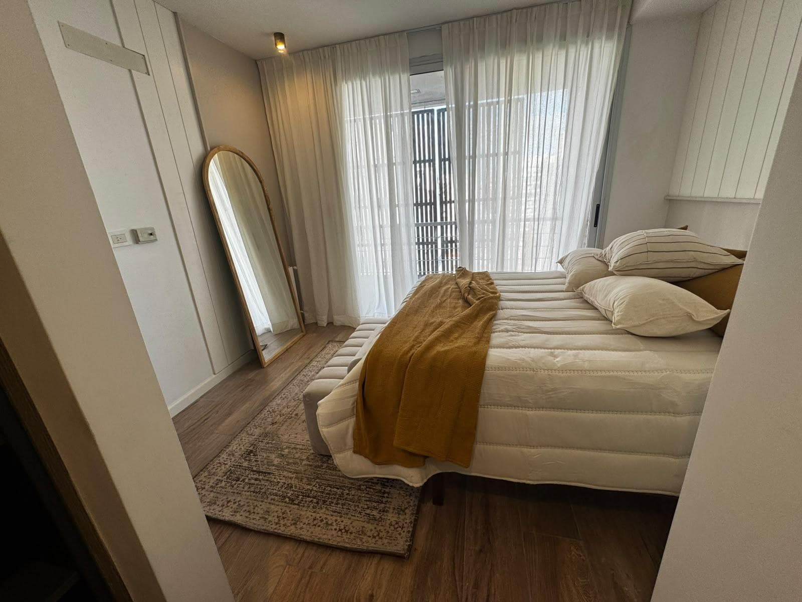 4-room duplex apartment for sale. Private terrace. Villa del Parque