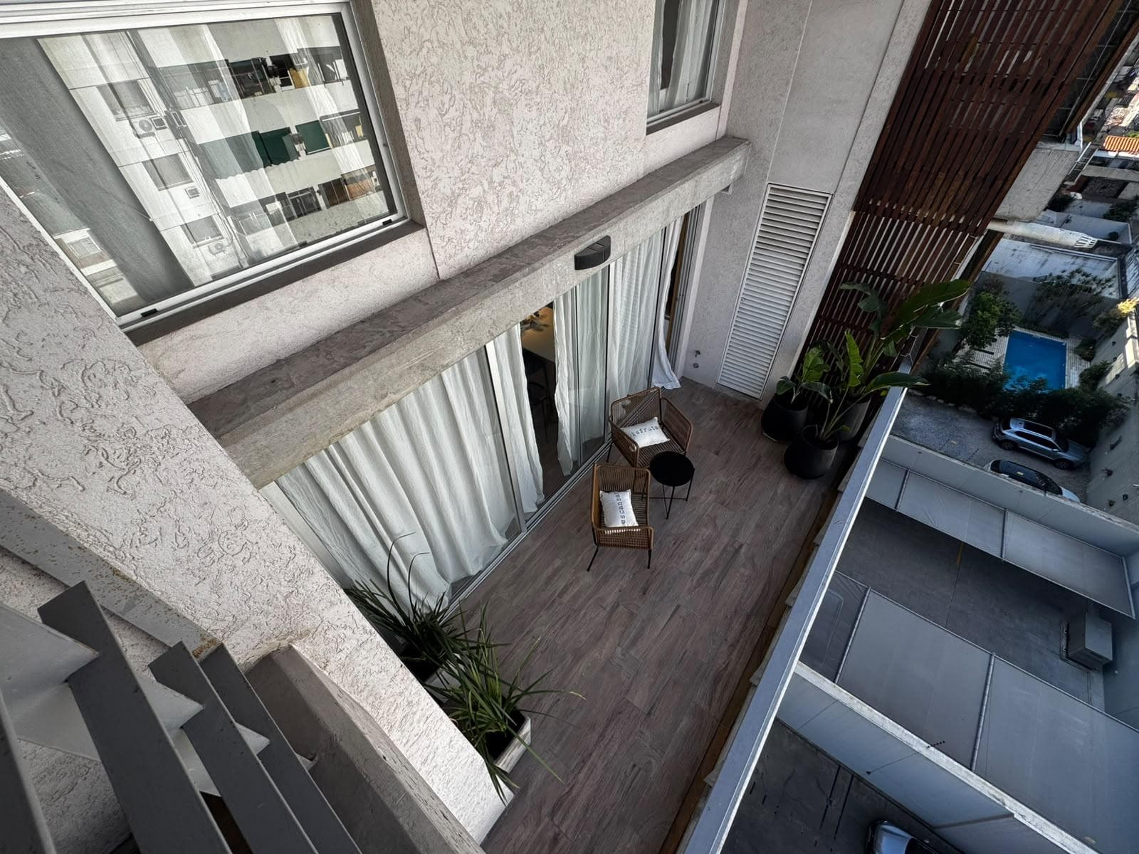 4-room duplex apartment for sale. Private terrace. Villa del Parque