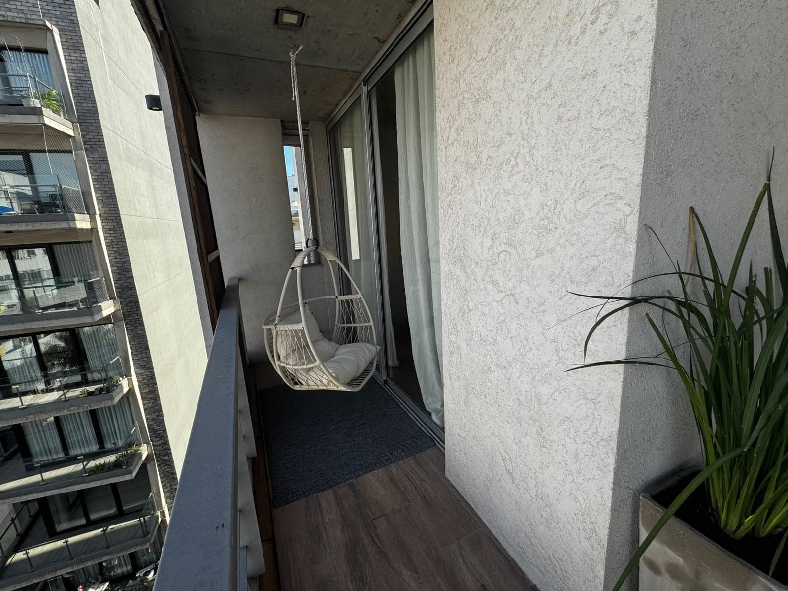 4-room duplex apartment for sale. Private terrace. Villa del Parque