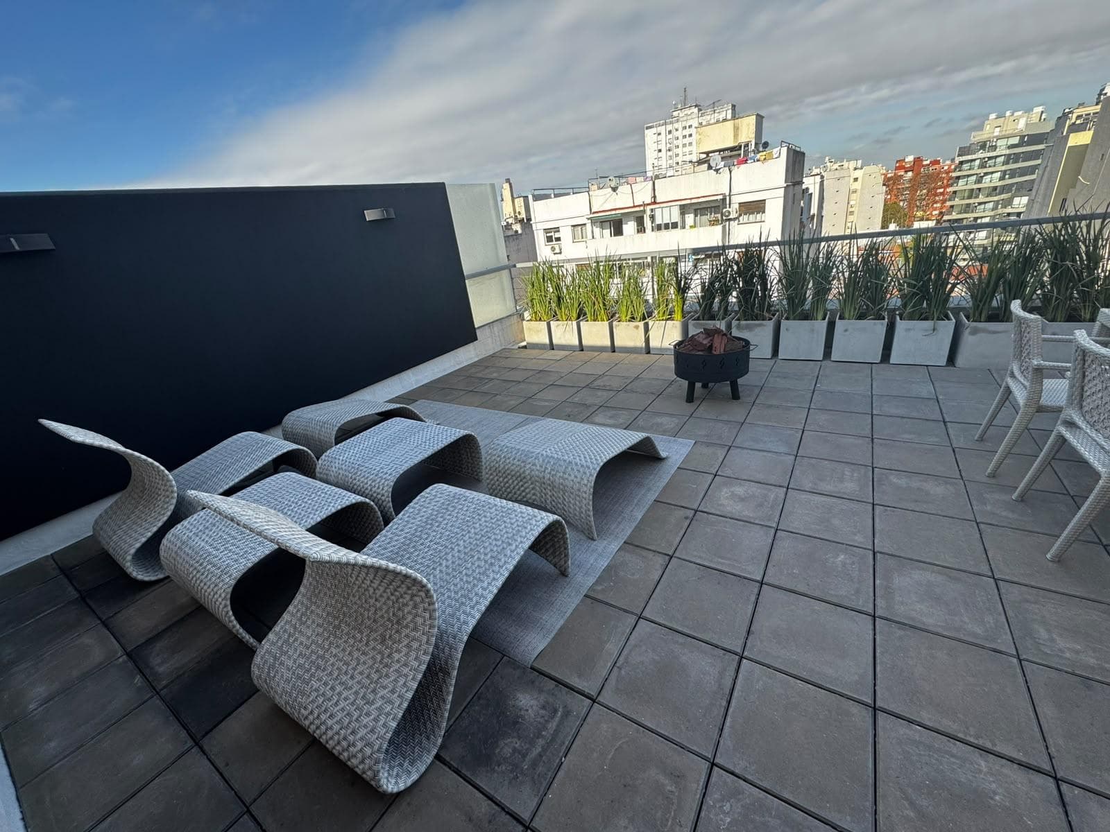 4-room duplex apartment for sale. Private terrace. Villa del Parque