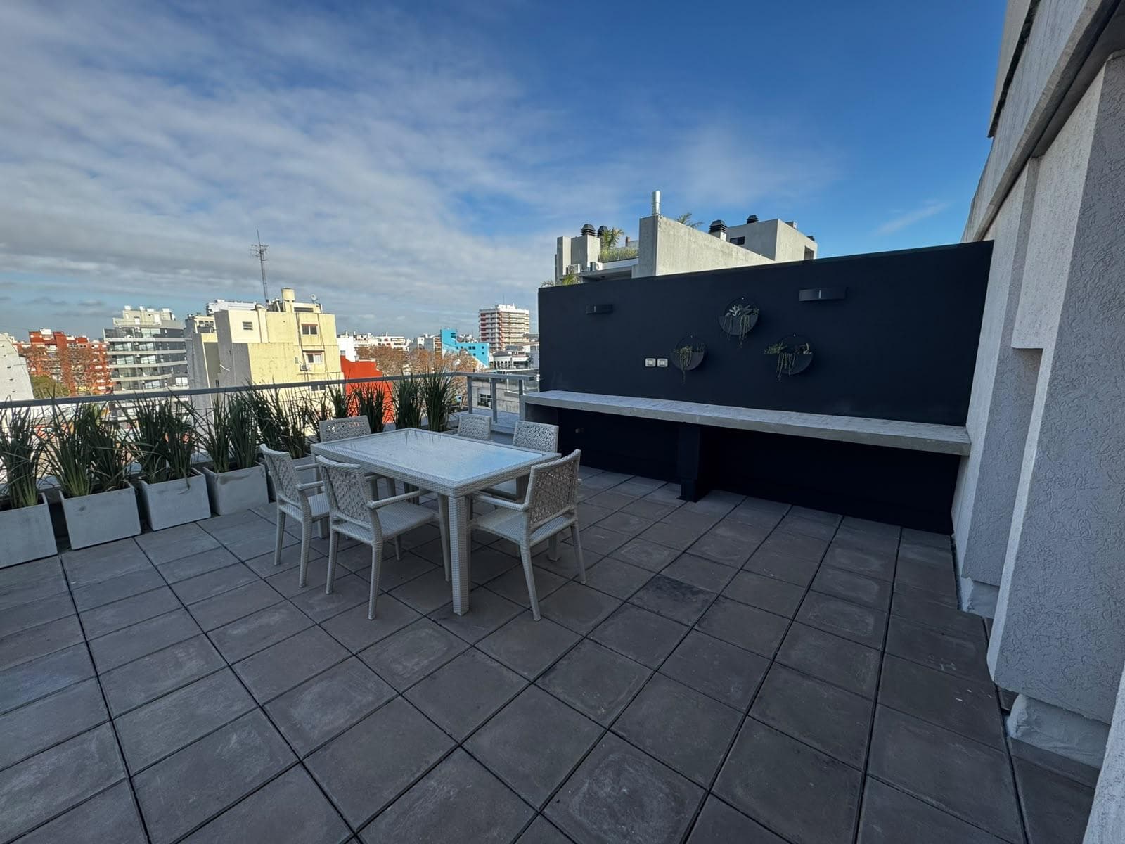 4-room duplex apartment for sale. Private terrace. Villa del Parque