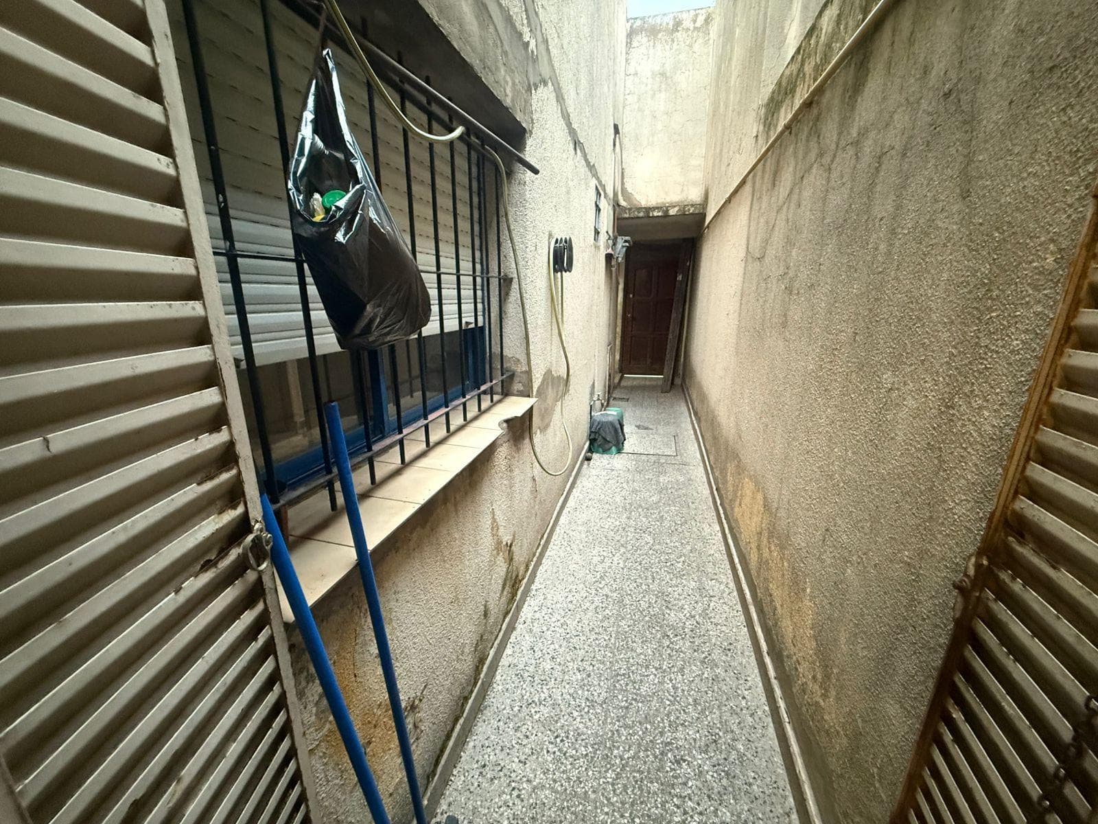 4-bedroom house with a patio and terrace