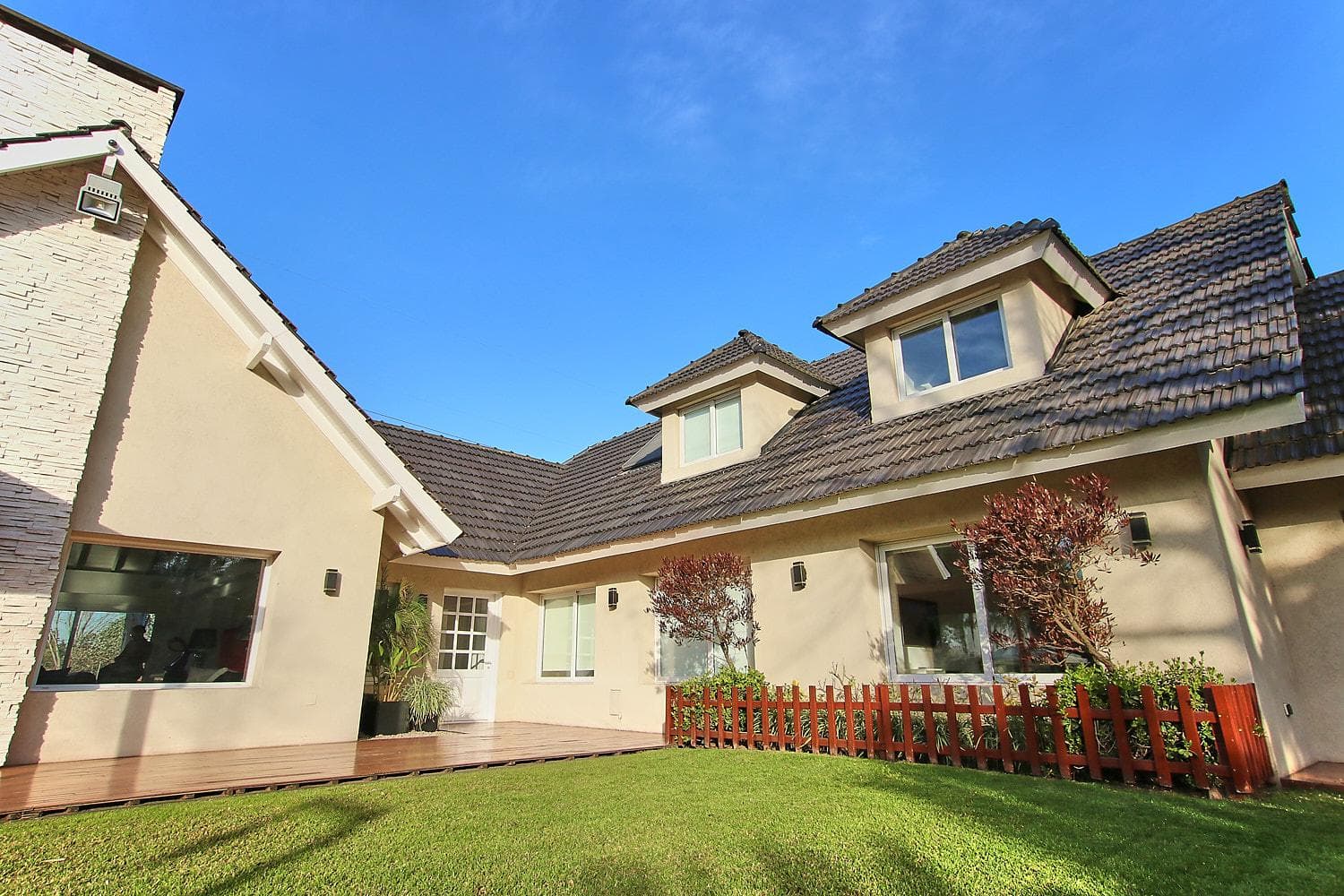 Exceptional Home in Los Lagartos CC - Qualifies for a Mortgage