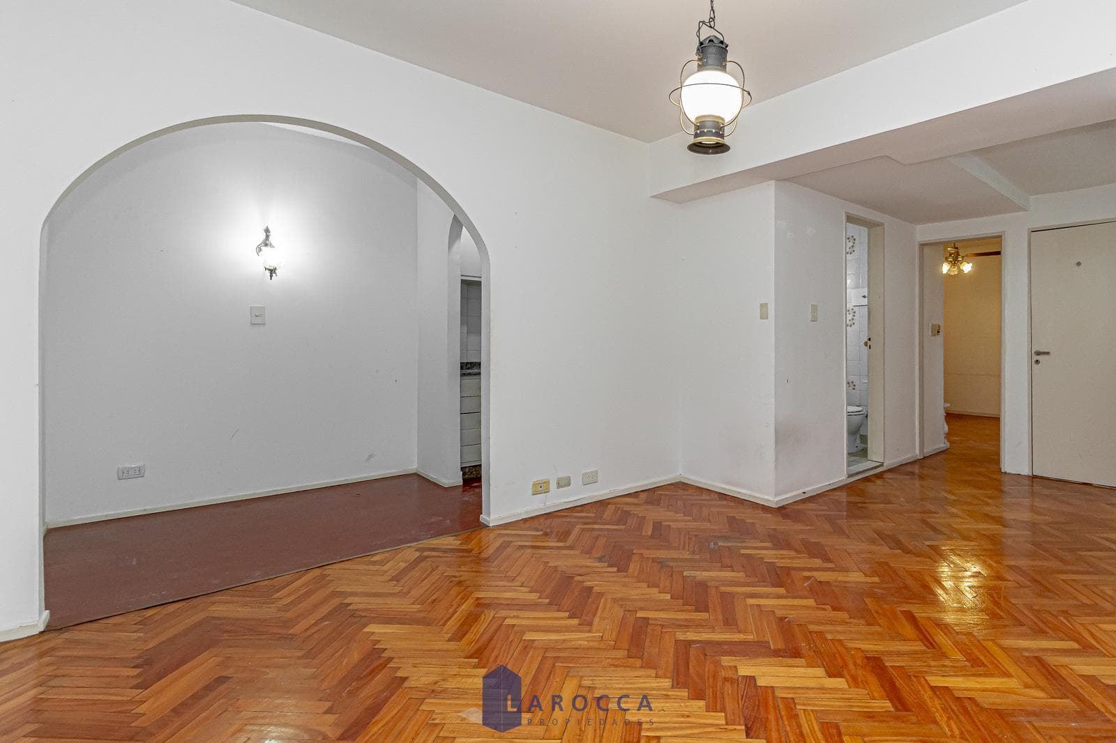 APARTMENT - FOR SALE - RECOLETA - 2 ROOMS - LAUNDRY ROOM