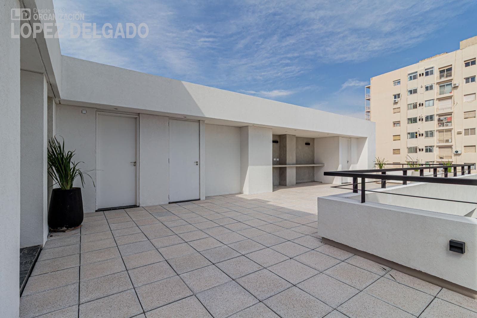 Brand-new 3-room apartment with its own terrace
