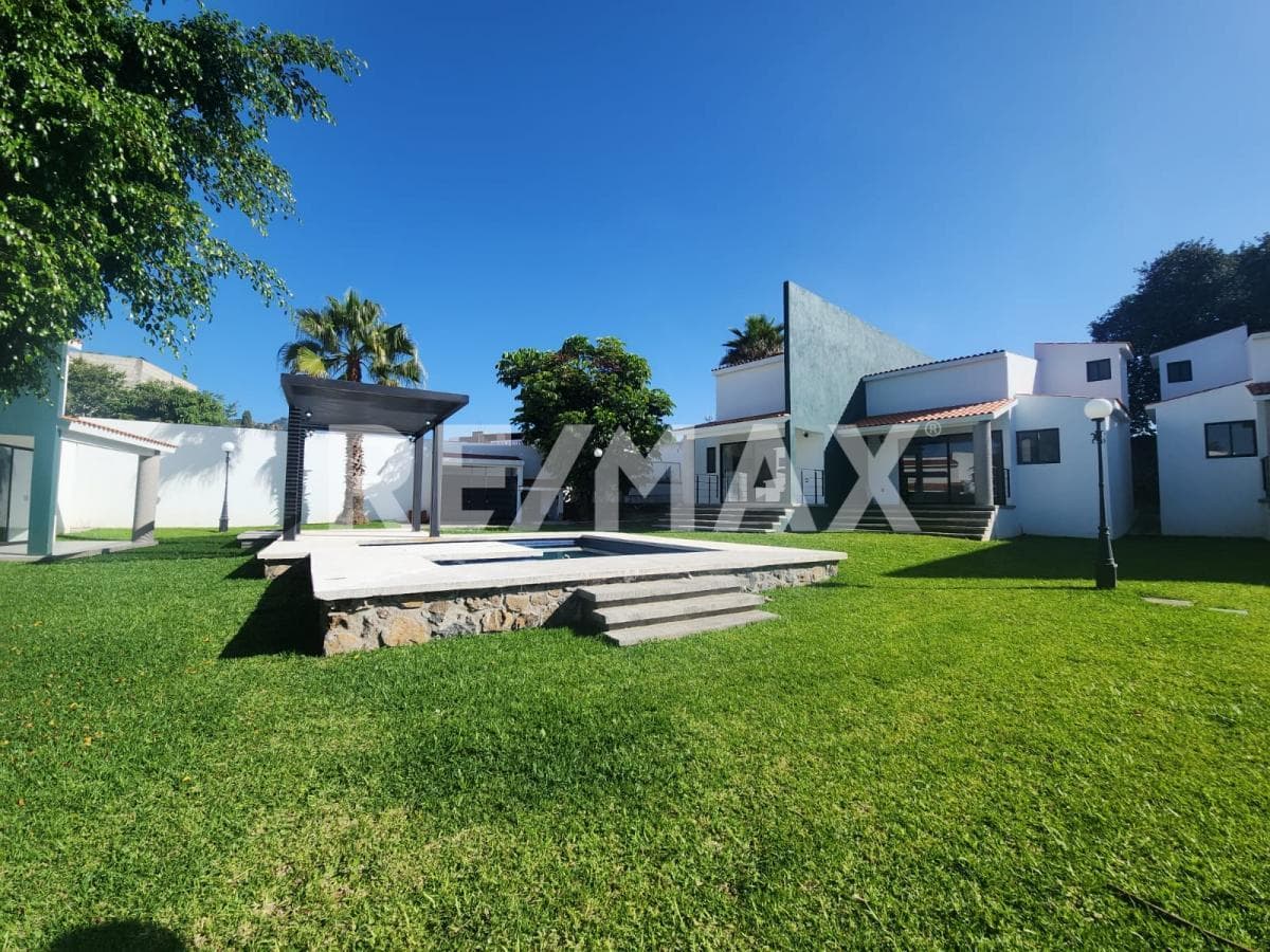 House for Sale in Morelos, Tlayacapan