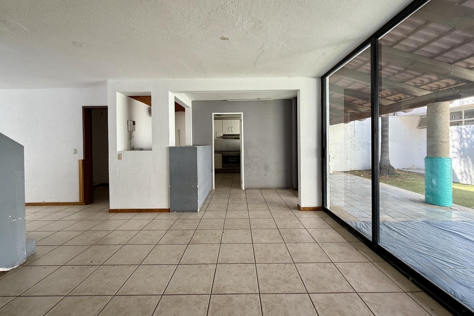 House for Sale in Col. Providencia, Guadalajara, Jalisco.