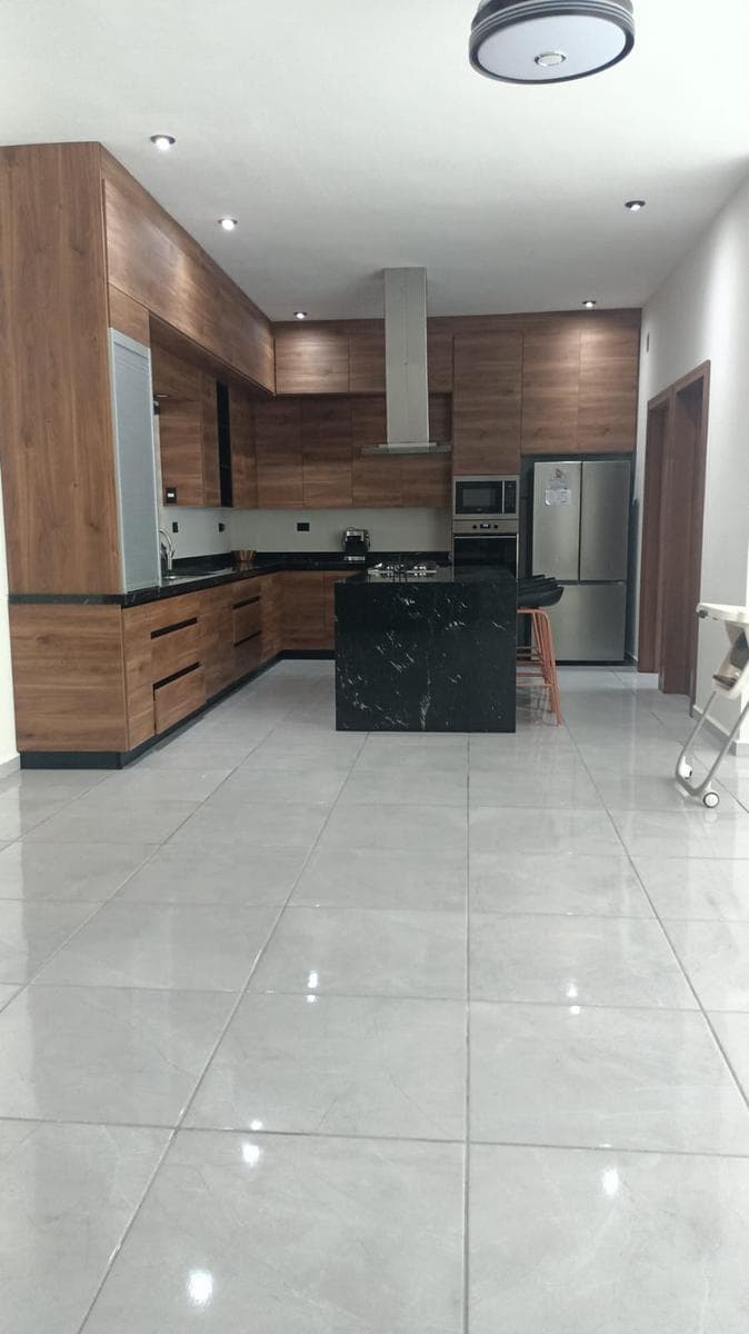 4-Bedroom House for Rent in the la Escondida Neighborhood