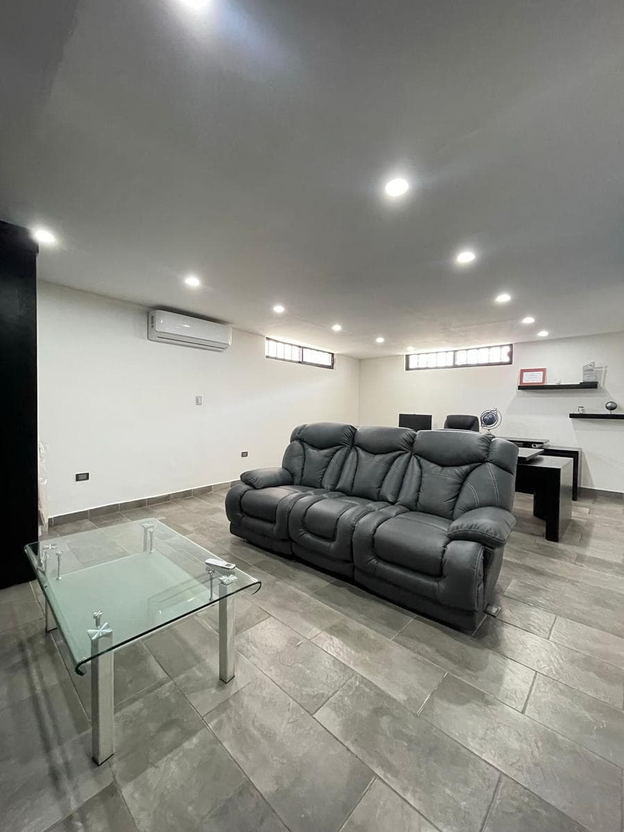 Offices for Sale in Colonia Centro (Pino Suárez and Yañez)