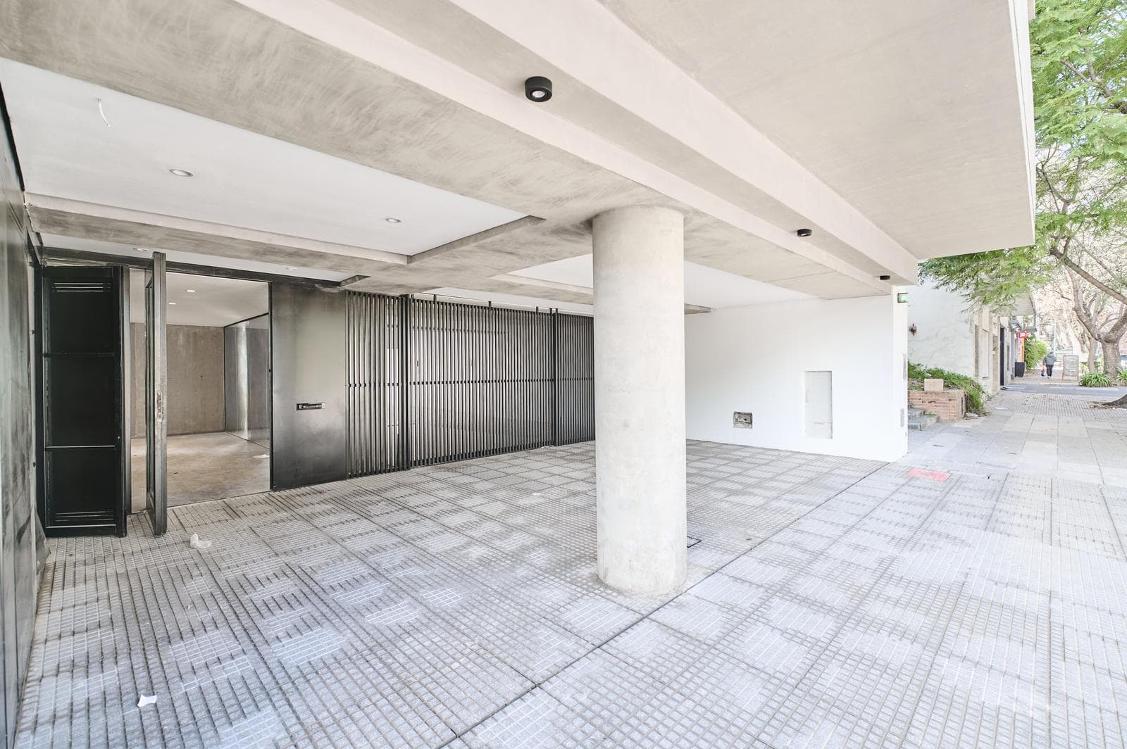 2-room apartment for sale in Saavedra, facing the street, with optional garage