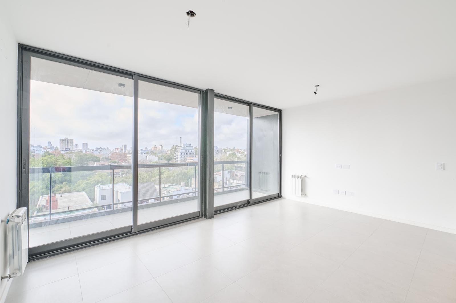 2-room apartment for sale in Saavedra, facing the street, with optional garage
