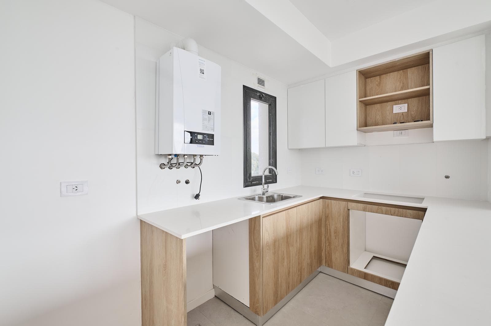2-room apartment for sale in Saavedra, facing the street, with optional garage