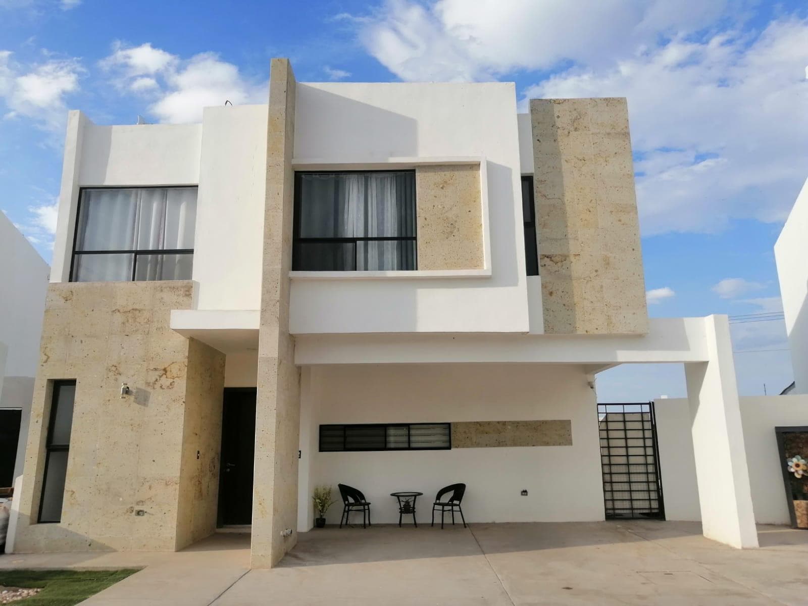 House for sale in the San Angelo gated community, Viñedos neighborhood, Torreón, Coahuila
