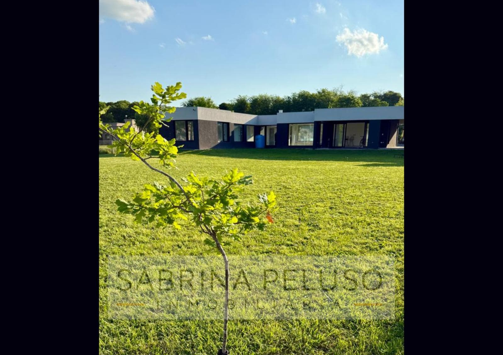 FOR SALE: 4-room house in Club de Campo La Elina, Luján Region