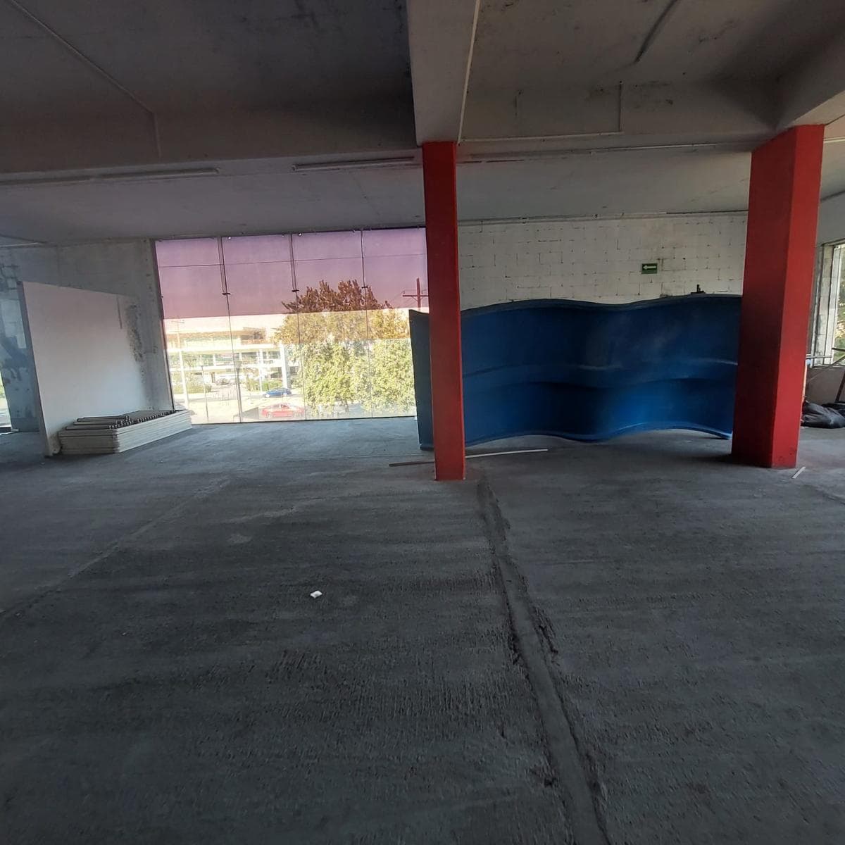 Commercial Space for Rent on Av. Leones