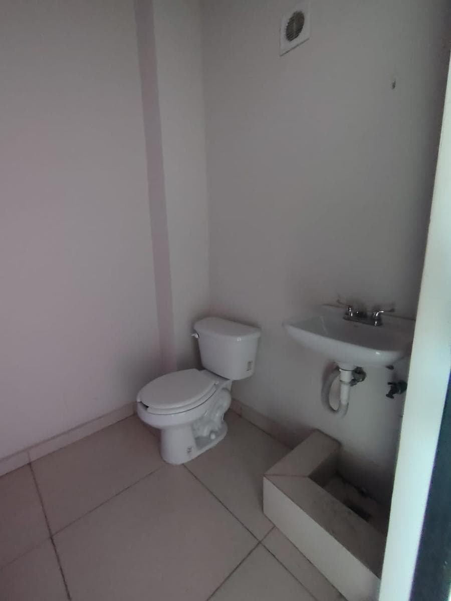 Commercial Space for Rent in Dominio Cumbres