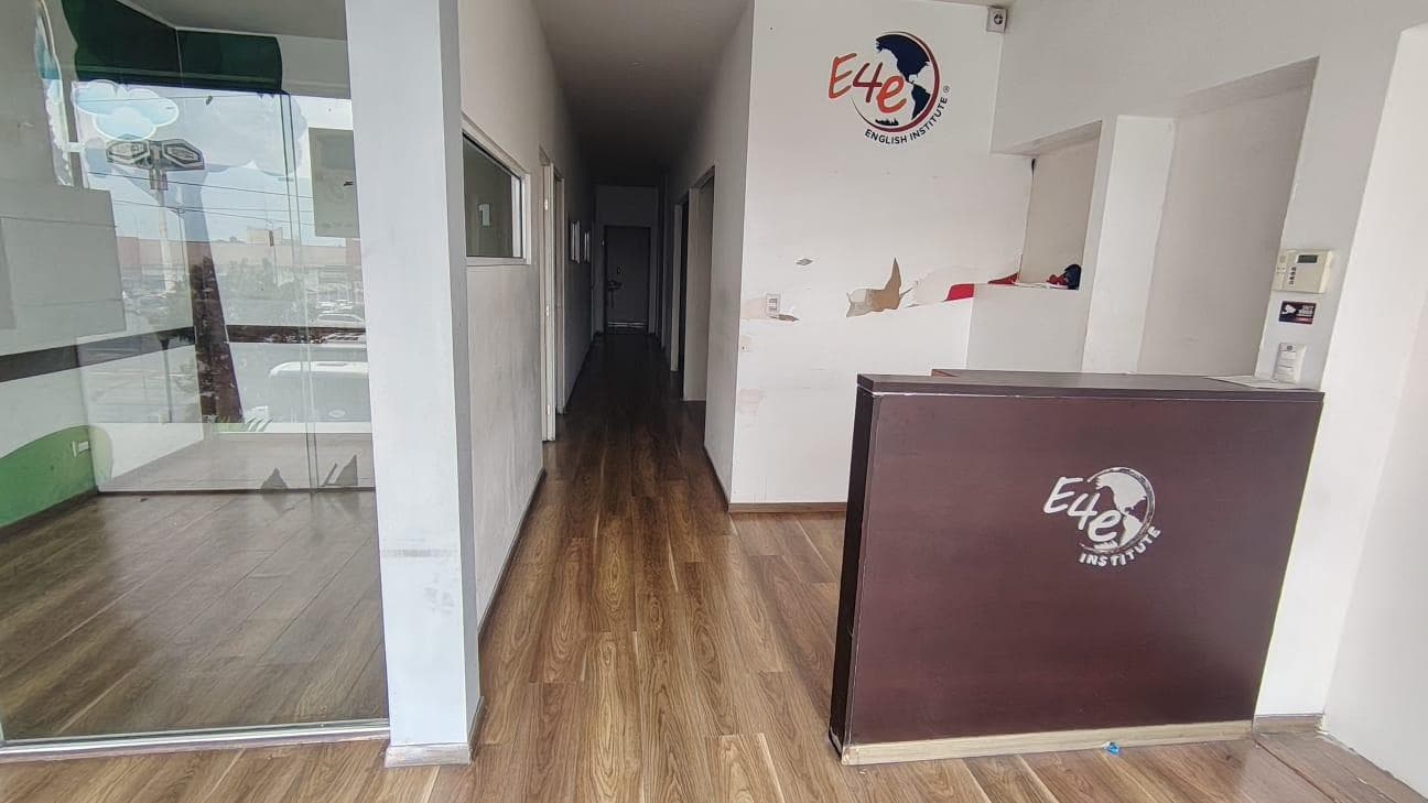 Commercial Space for Rent in Cumbres
