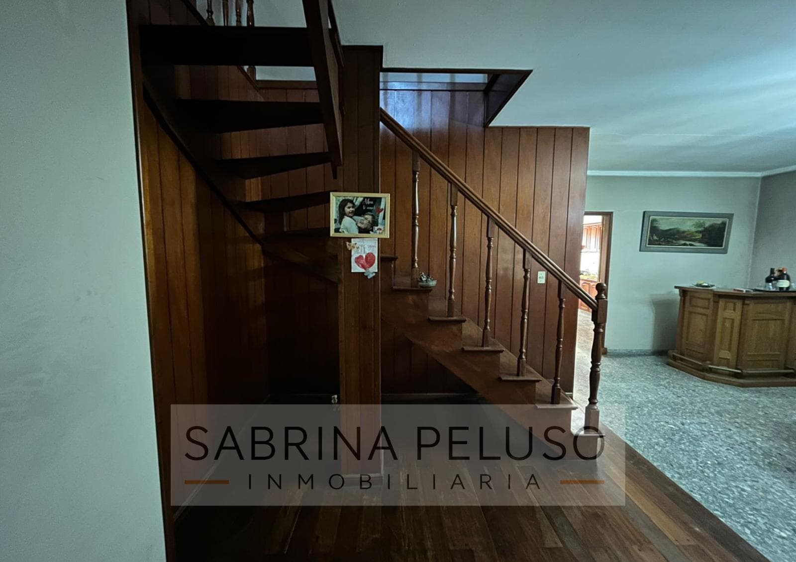House for Sale: 5 Rooms, Moreno Downtown