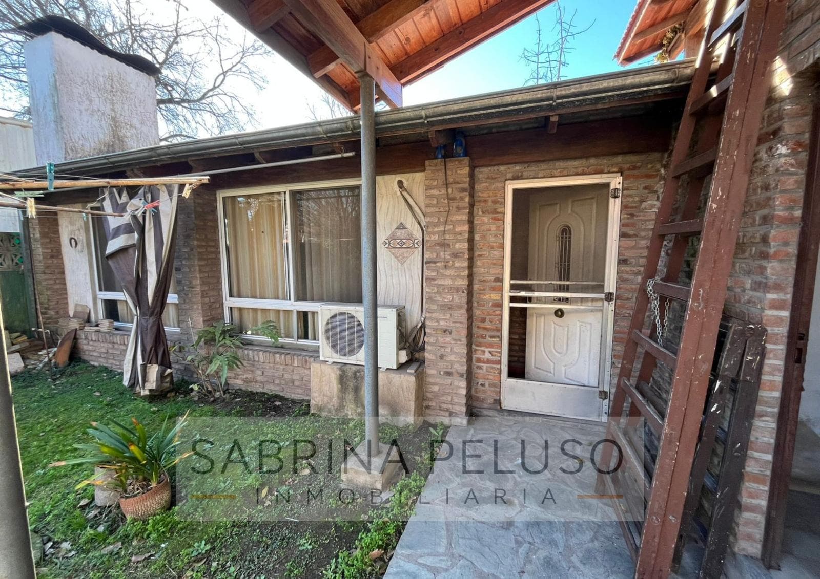 House for Sale: 5 Rooms, Moreno Downtown