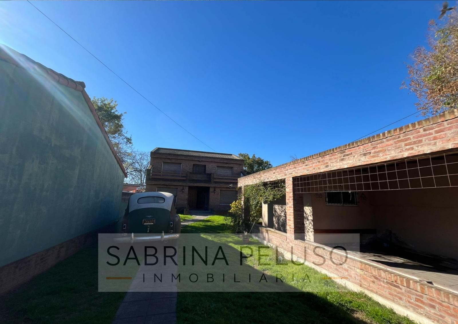 House for Sale: 5 Rooms, Moreno Downtown