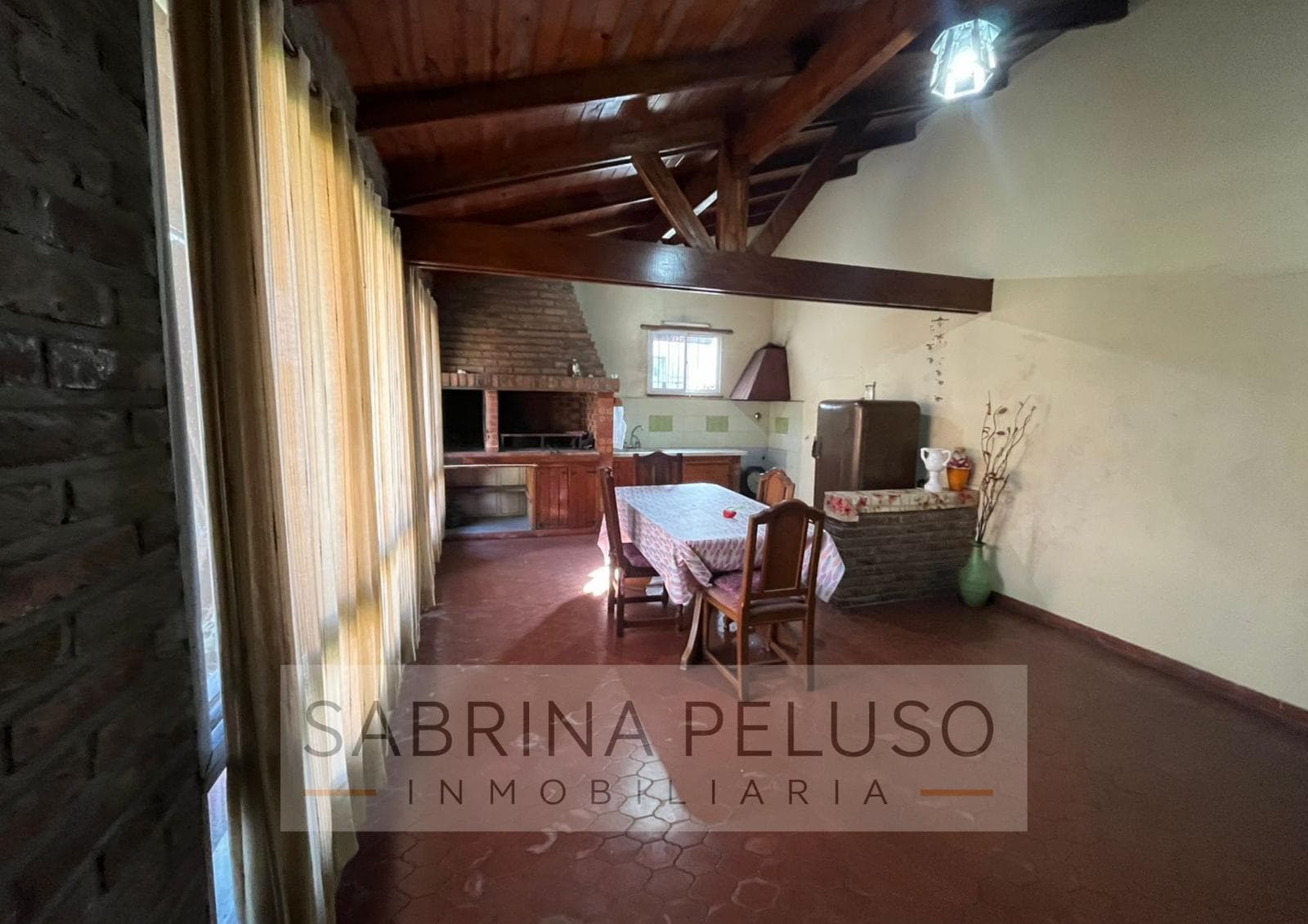 House for Sale: 5 Rooms, Moreno Downtown