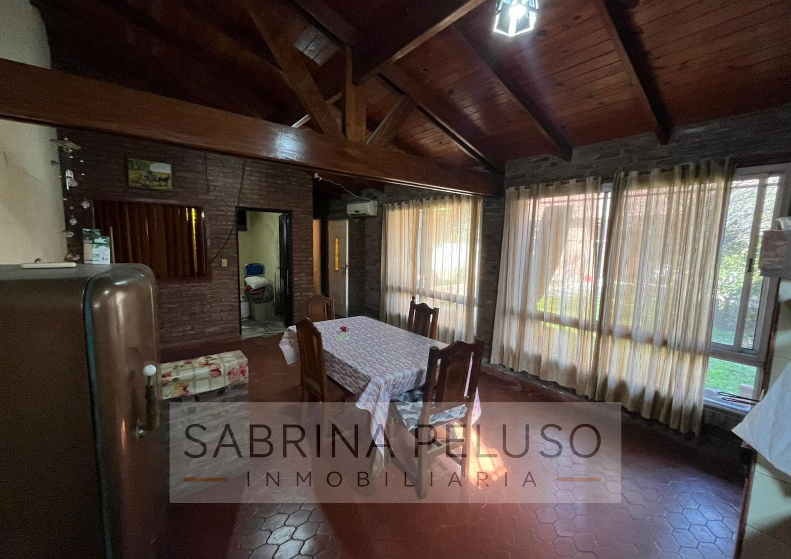 House for Sale: 5 Rooms, Moreno Downtown