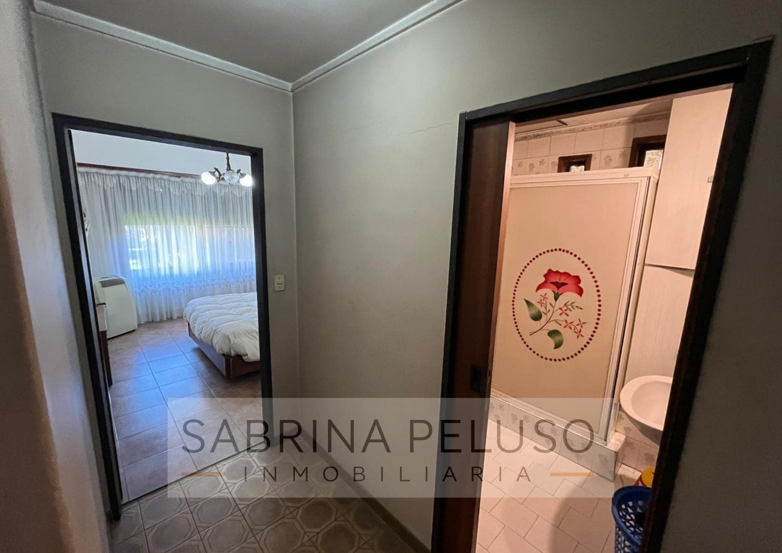House for Sale: 5 Rooms, Moreno Downtown