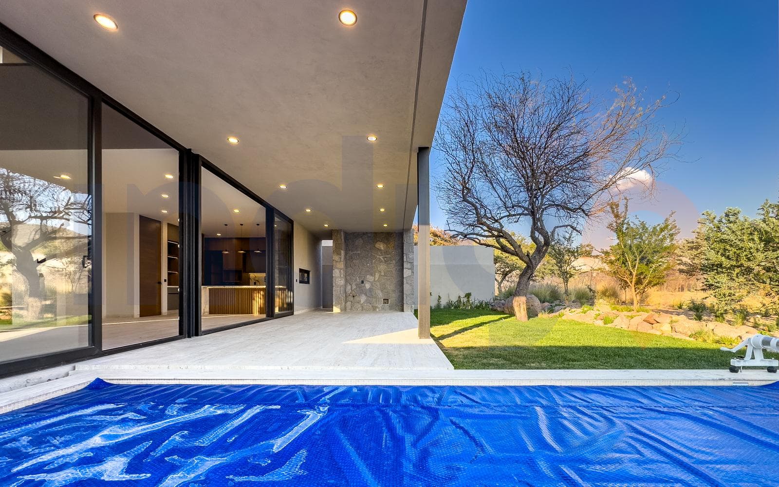 House for Sale in Altozano in the Lago Condominium with a Pool