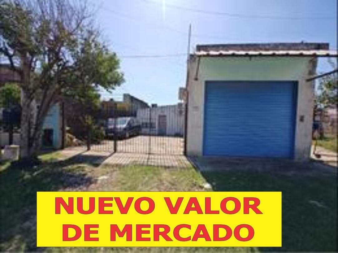 House with commercial space for sale in Isidro Casanova