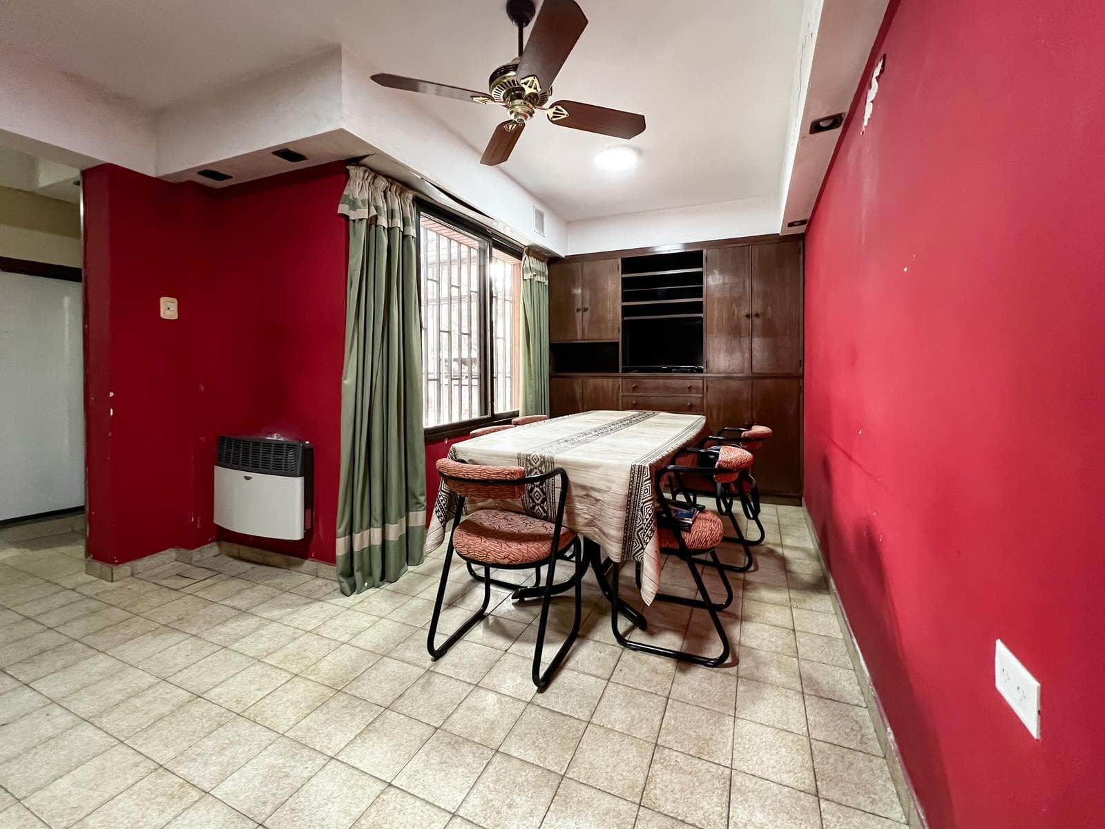 FOR SALE | TRADE - 3-bedroom house with a patio, pool, and terrace - Bella Vista, Rosario. QUALIFIES FOR A LOAN.