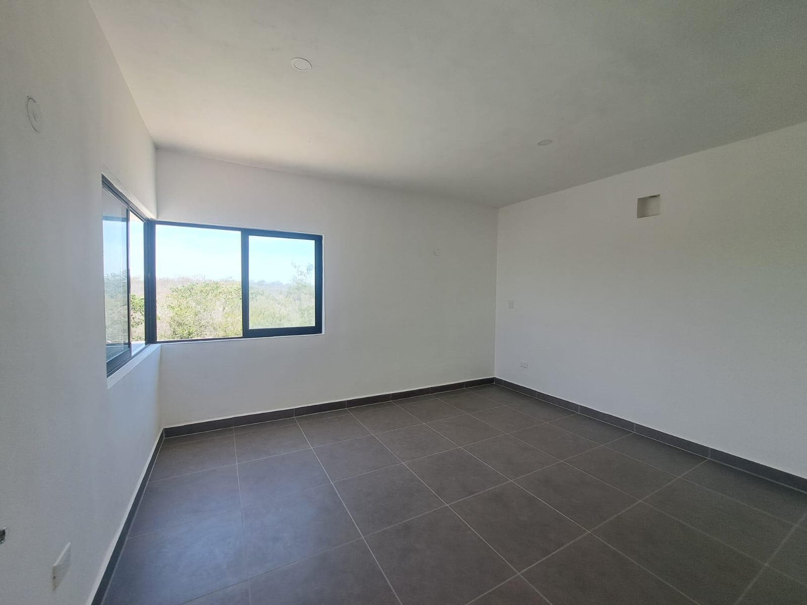 House for sale in Conkal, Mérida, Yucatán, on Privada Praderas del Mayab