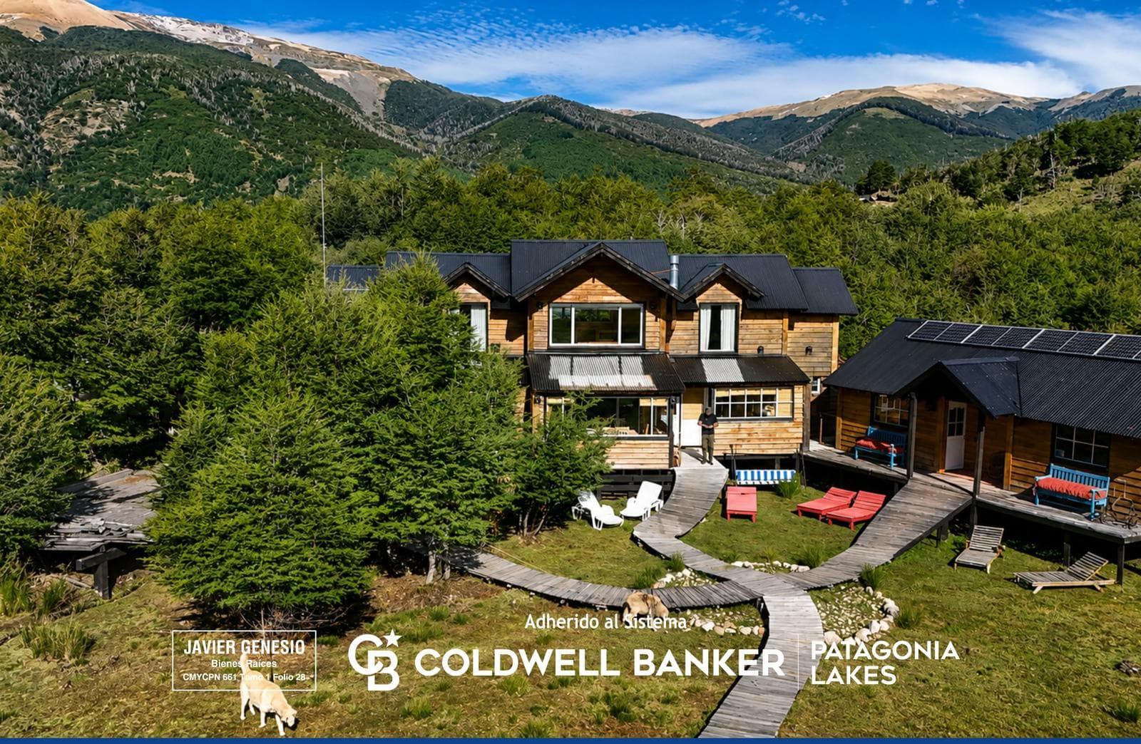 FOR SALE: Main House with Separate Apartments and Loft Annex, 285 m², 3,080 m² Lot, Hermoso Lake