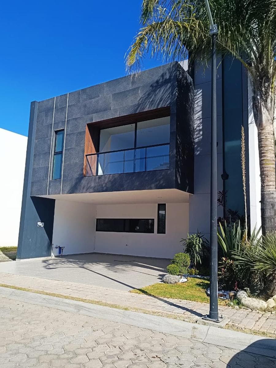House for Sale – Parque Baja California – Lomas de Angelopolis