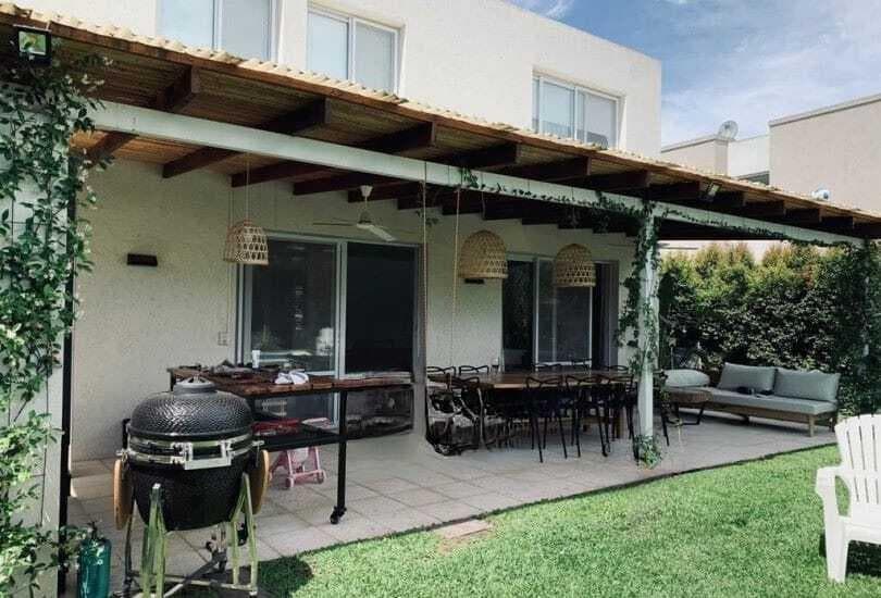 Two-Story House for Sale in Barbarita, General Pacheco, Tigre