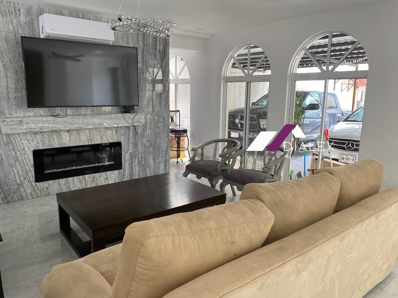 House FOR SALE - Lomas del Valle Neighborhood, SAN PEDRO GARZA GARCÍA - 2 Houses on an 869 m2 lot